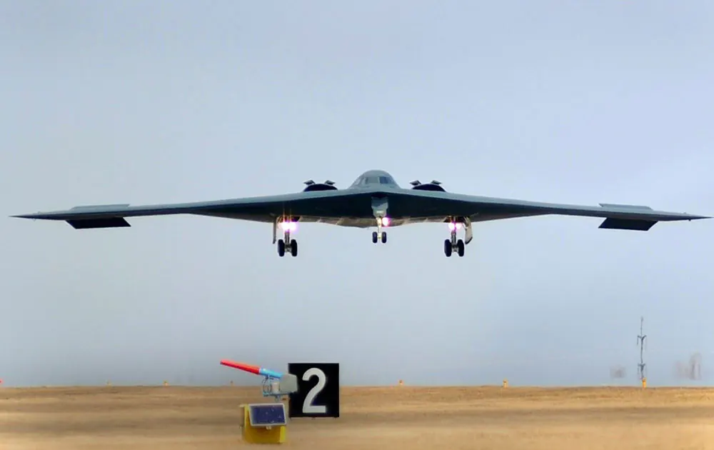 Amerikanischer Bomber nach Einsatz in Libyen