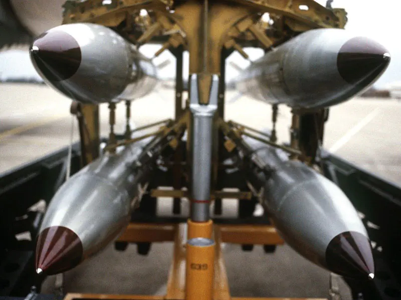Atombomben B 61